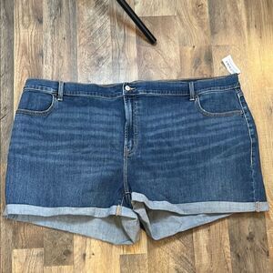 NWT Old Navy Denim Stretch plus Jean Shorts size 26 New